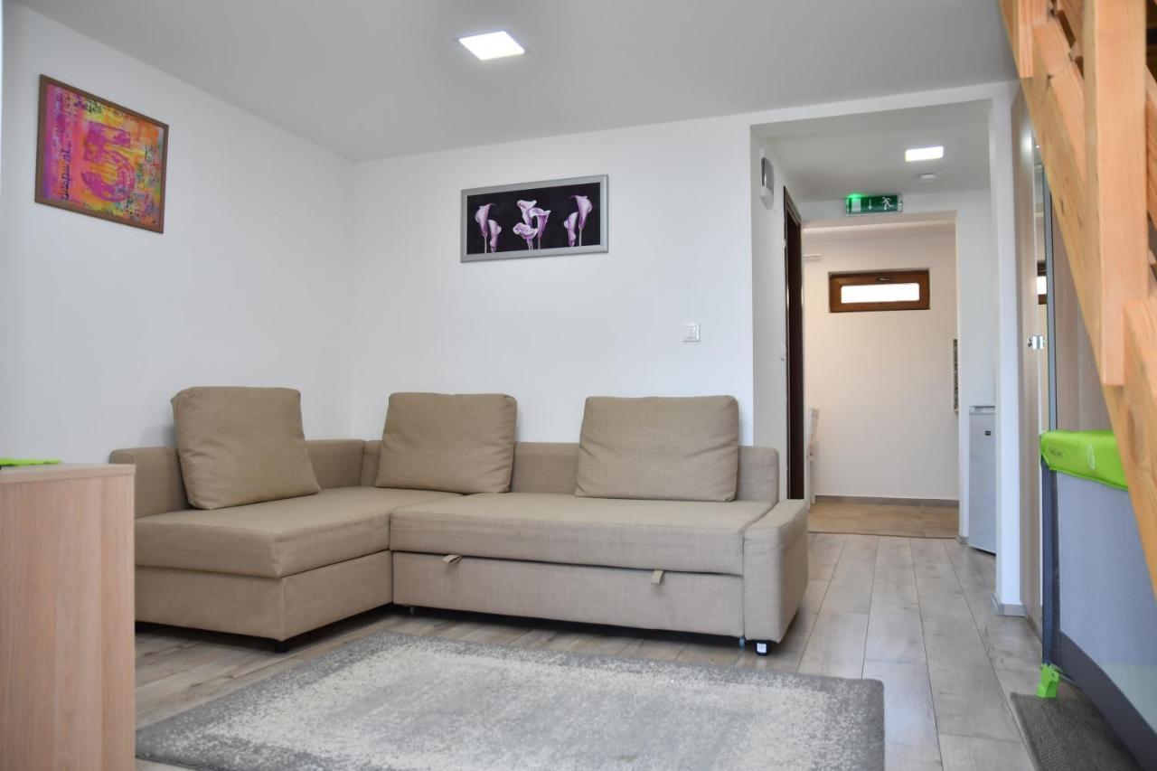 Balatonfůzfő Foeveny Apartmanok מראה חיצוני תמונה