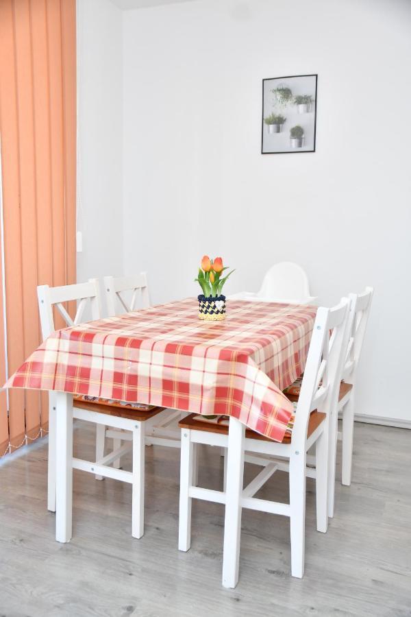 Balatonfůzfő Foeveny Apartmanok מראה חיצוני תמונה