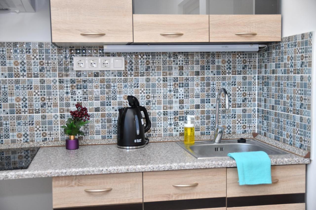 Balatonfůzfő Foeveny Apartmanok מראה חיצוני תמונה