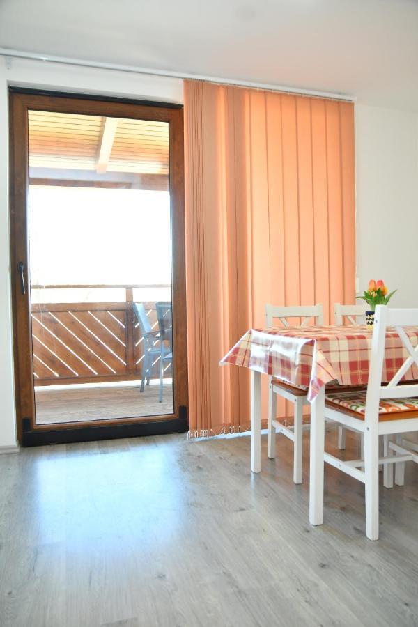 Balatonfůzfő Foeveny Apartmanok מראה חיצוני תמונה