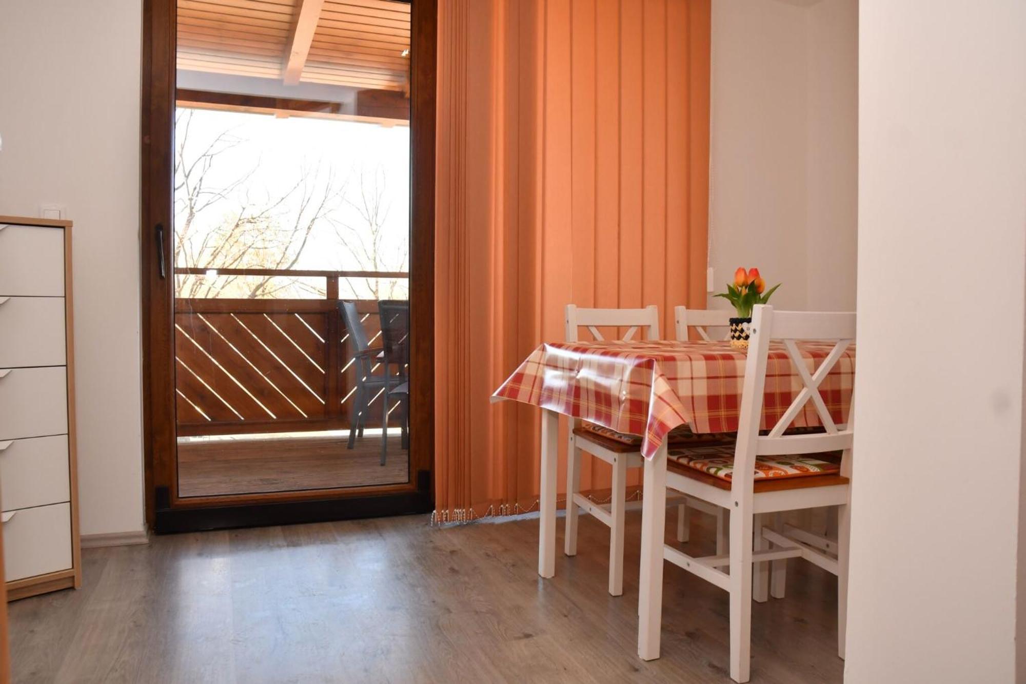 Balatonfůzfő Foeveny Apartmanok מראה חיצוני תמונה